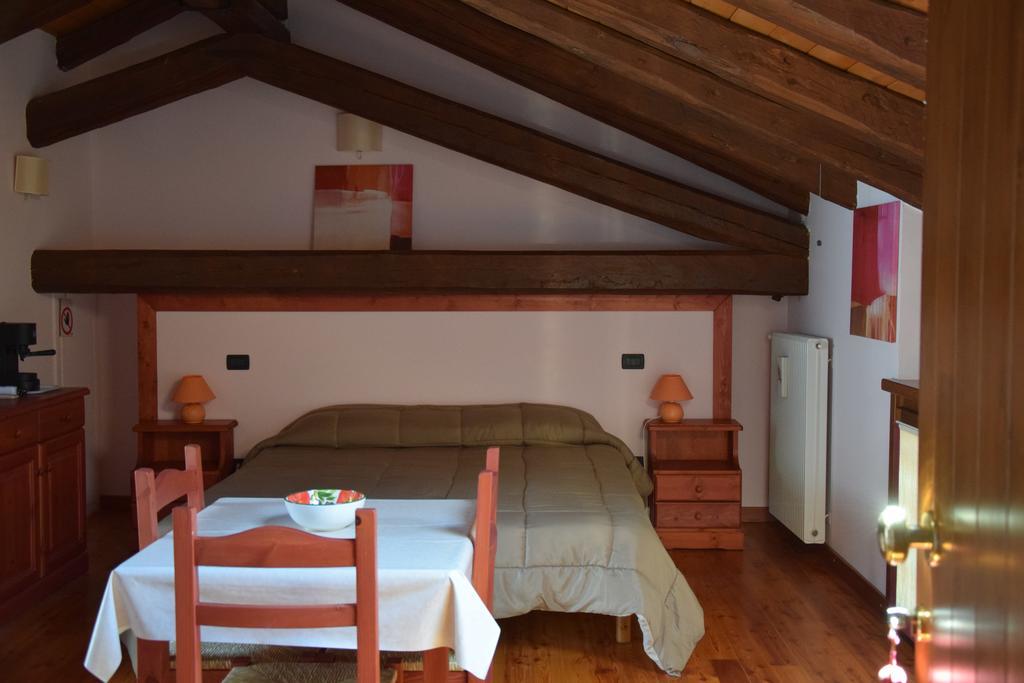 Agriturismo Domus Rustica コルモンス 部屋 写真