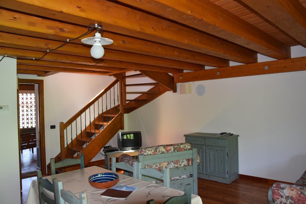 Agriturismo Domus Rustica コルモンス エクステリア 写真